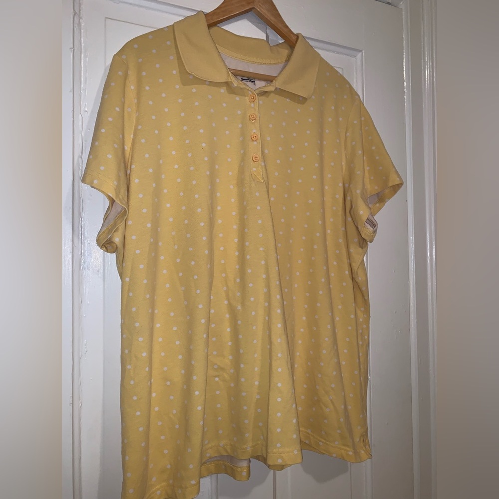 Polka dot polo